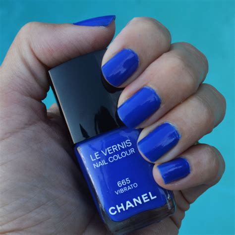 Chanel Vibrato nail polish for fall 2015 review